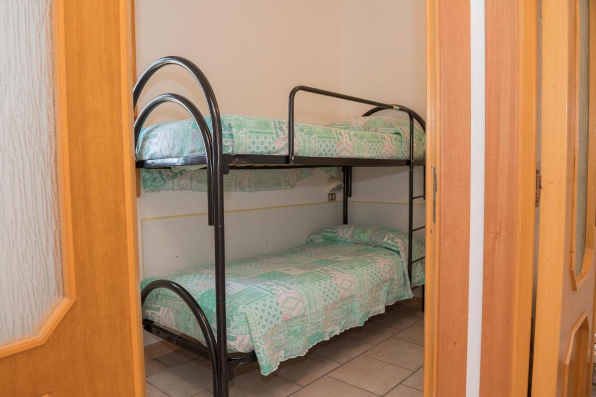 Residence San Luca Βιέστε Εξωτερικό φωτογραφία